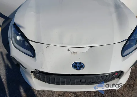 2024 Toyota Gr86 Premium z USA, uszkodzony, nr VIN JF1ZNBE13R9760752